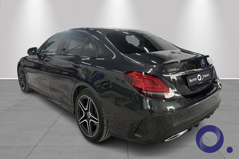 Bilde 3 av Mercedes-Benz C-Klasse 300de 4 Matic, AMG, NATTPAKKE, LUFTFJÆRING
