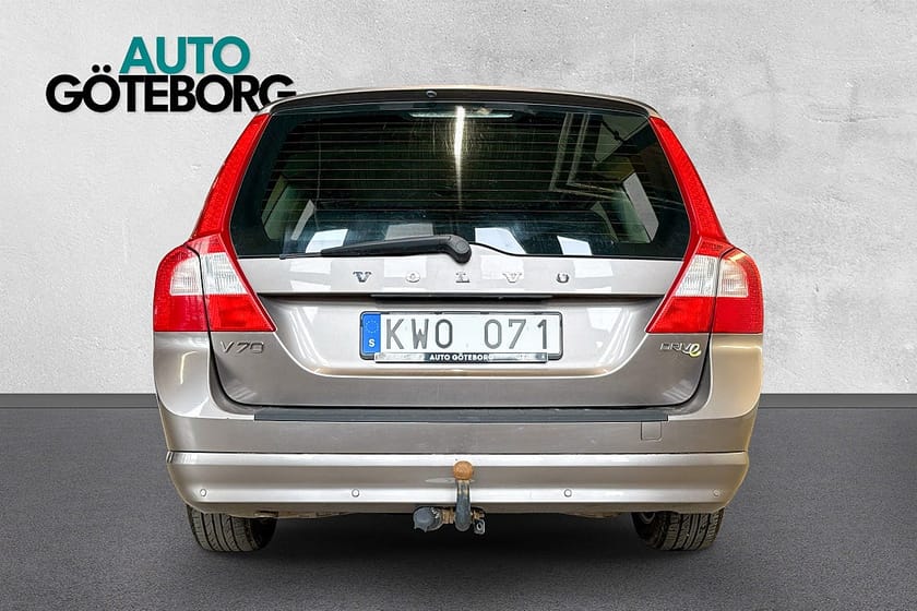 Bild 4 av Volvo V70 1.6D DRIVe Momentum Nybesiktad Drag