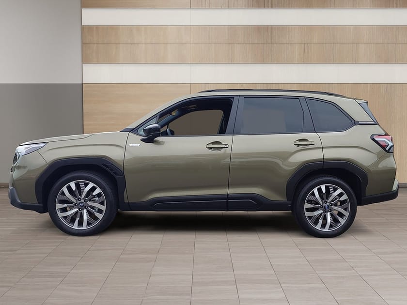 Bild 2 av Subaru Forester e-Boxer 2,0i Aut Limited *Dragkrok & vinterhjul ingår*