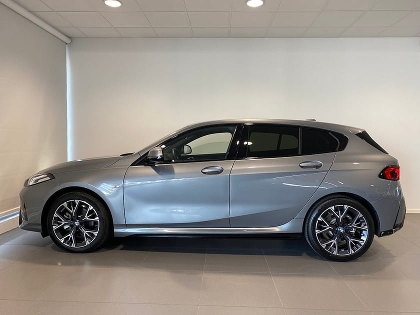 Bild 2 av BMW 120 4,95% ränta M-Sport Adaptiv Farthållare Rattvärme