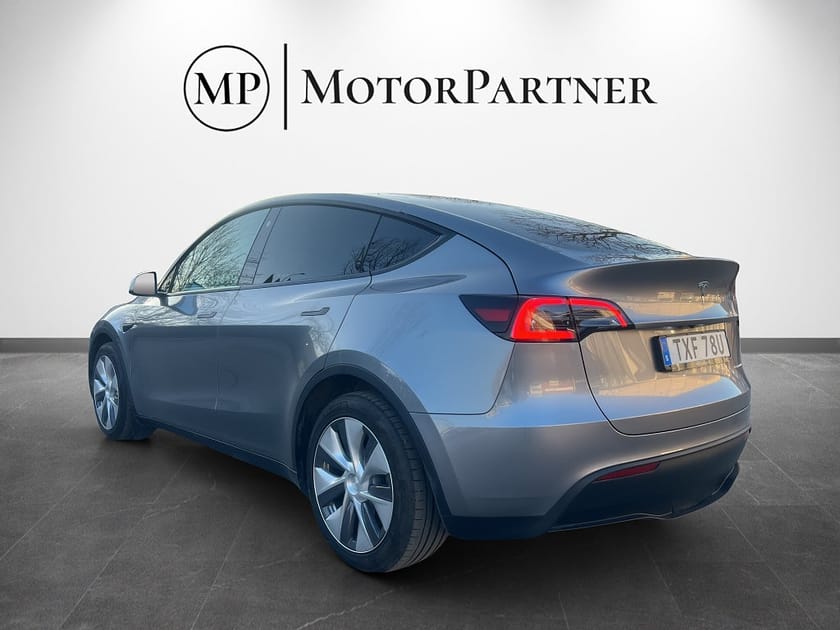 Bild 5 av Tesla Model Y Long Range AWD Autopilot Panorama 514hk MOMS