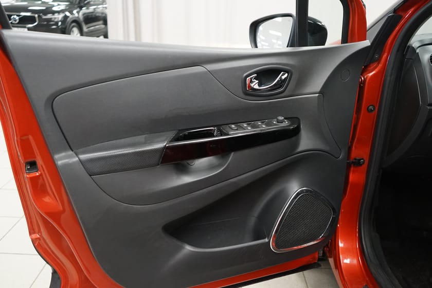 Bild 5 av Renault Captur TCe 120 EDC Helly Hansen L.E. A