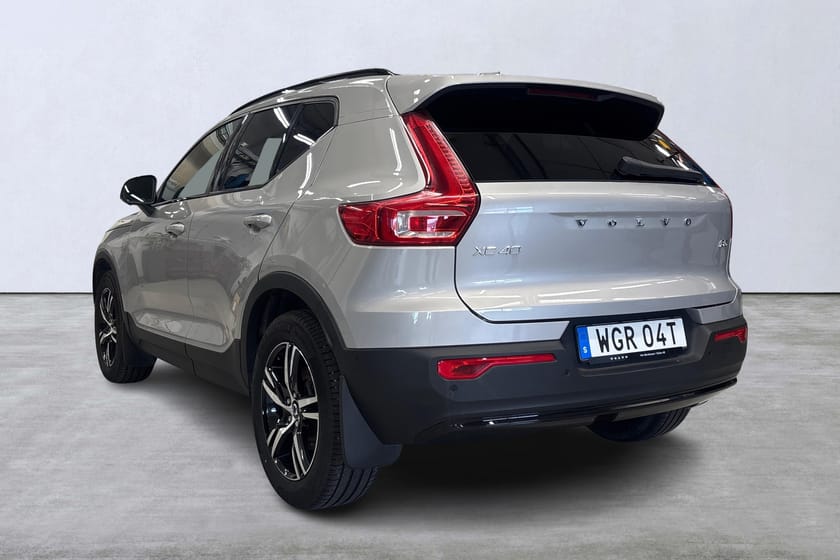 Bild 4 av Volvo XC40 B3 FWD Bensin Plus Dark
