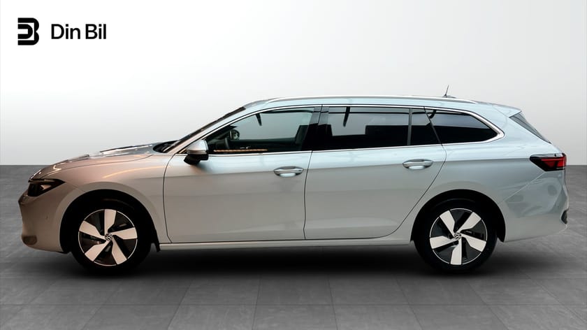 Bild 2 av Volkswagen Passat Sportscombi Business 1.5 eTSI Drag/Komfortpaket