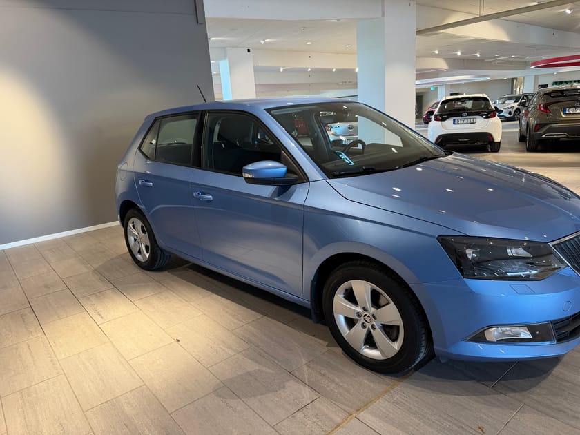 Bild 5 av Škoda Fabia 1.0 TSI 110hk | DSG V-hjul PDC Farthållare