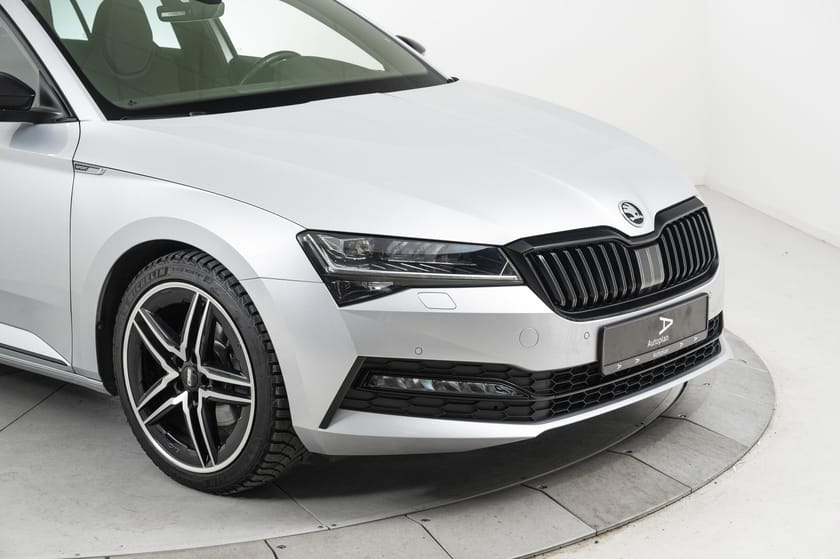 Bilde 2 av Škoda Superb Stasjonsvogn 2,0 TDI 200hk SportLine 4x4 ACC/Krok/Kamera/Webasto