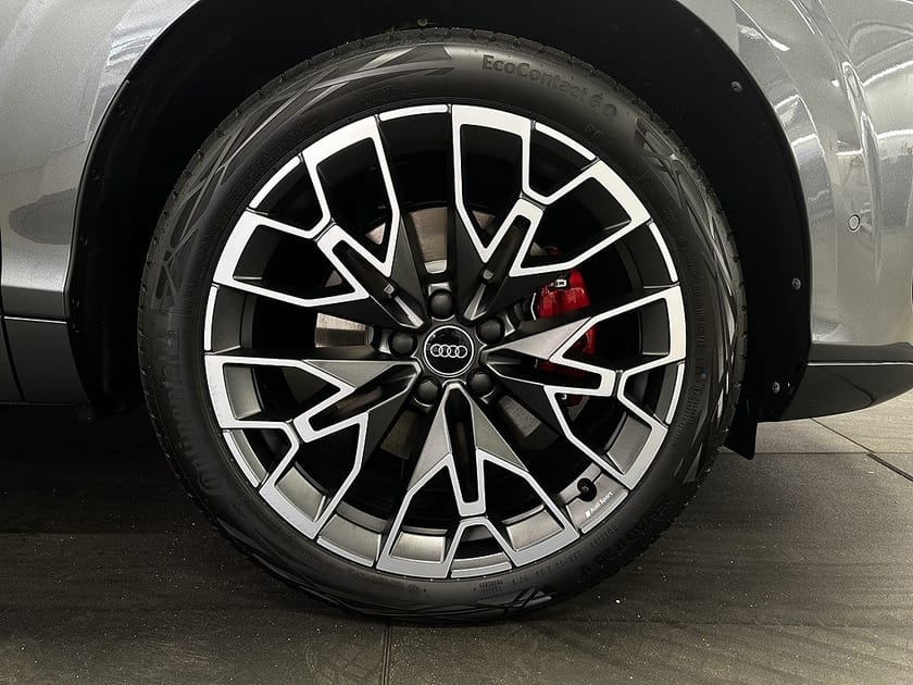 Bild 4 av Audi Q3 Sportback SUV TFSI quattro 150 KW S-Tronic