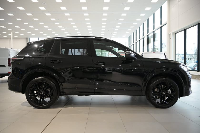 Bild 4 av Volkswagen Tiguan 2.0 TDI 4M R-Line Edition FULLUTRUSTAD *VW-Choice*