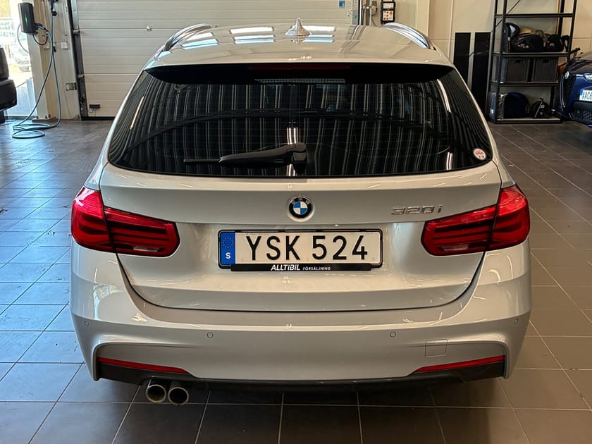 Bild 4 av BMW 320i Touring 320 Steptronic M Sport Navi/Drag/Läder/PDC
