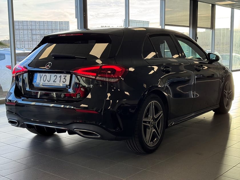Bild 4 av Mercedes-Benz A 180 d AMG Sport 7G- DCT Navi Kamera
