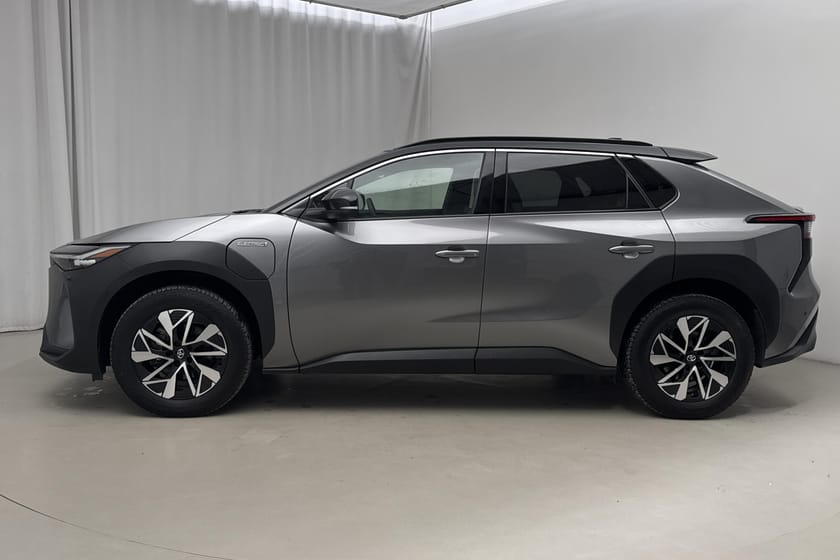 Bild 2 av Toyota bZ4X AWD (218hk) Executive Helläder 360 Panorama