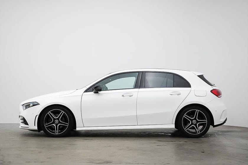 Bild 3 av Mercedes-Benz A 180 d 180d DCT / 116hk / Premium / Burm. / Pano