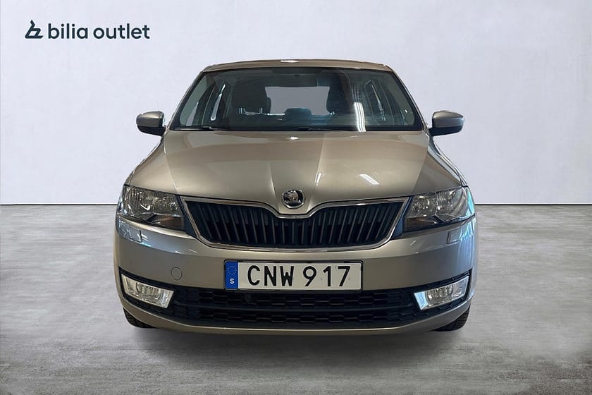 Bild 3 av Škoda Rapid Spaceback Skoda 1.6 TDI Motorvärmare / Dragkrok / Bluetooth