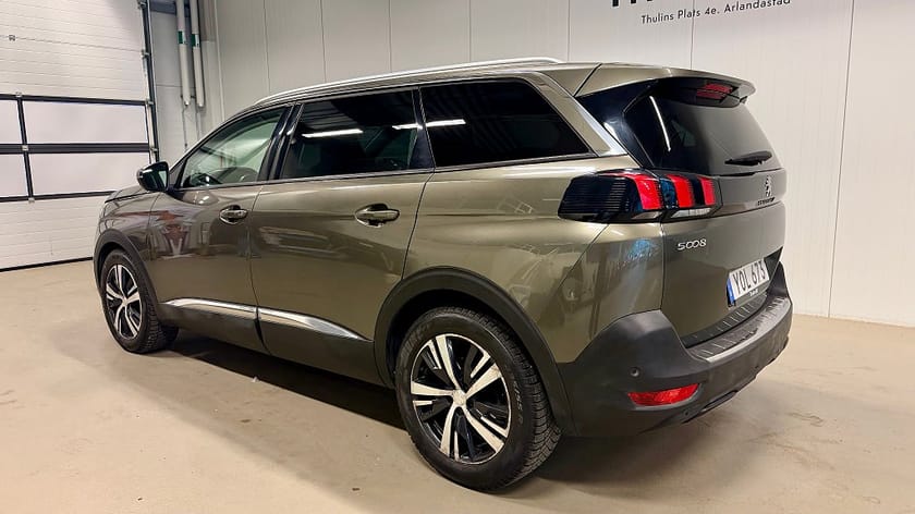Bild 4 av Peugeot 5008 1.6 BlueHDi 120 Allure Automat / 7-Sits