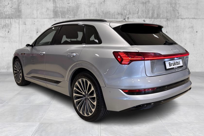 Bilde 3 av Audi e-tron 50 quattro Adv Krok/B&O/Luft/21"/HUD/360°/Sort-optikk