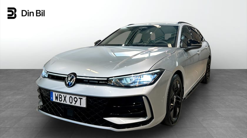 Bild 1 av Volkswagen Passat Sportscombi R-Line Black TDI193 DSG 4M /Drag/Värmare