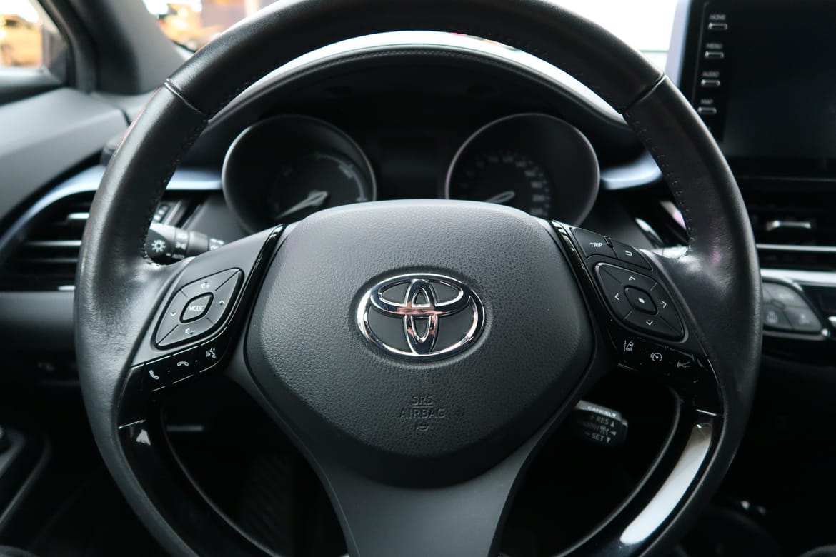 Toyota C-HR 2020 - miniatyr 8