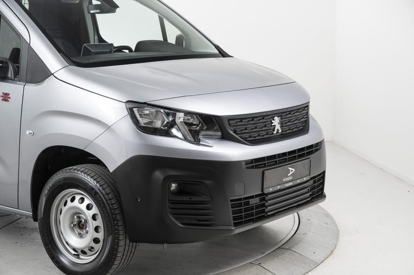 Bilde 3 av Peugeot Partner Mester 1,5 HDi 130hk L2 4x4 man Cruise/Krok/Varmer/DAB+