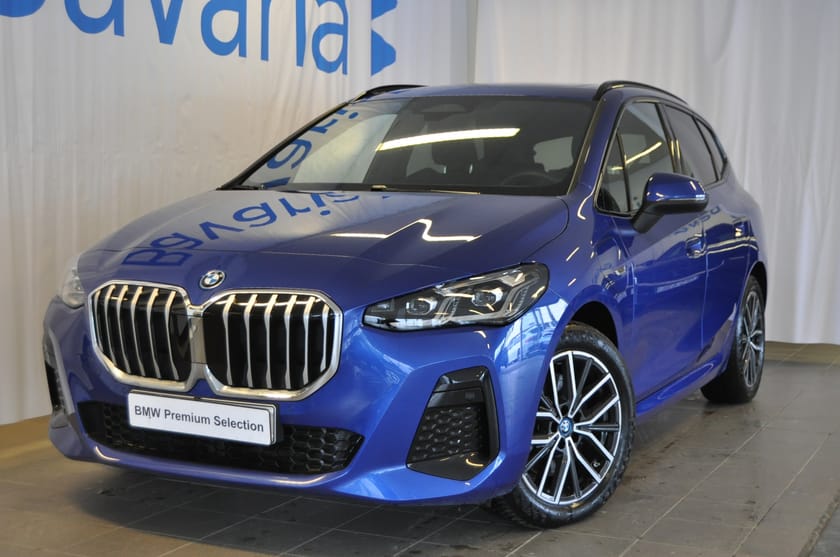 Bild 2 av BMW 230e xDrive Active Tourer M Sport Panorama