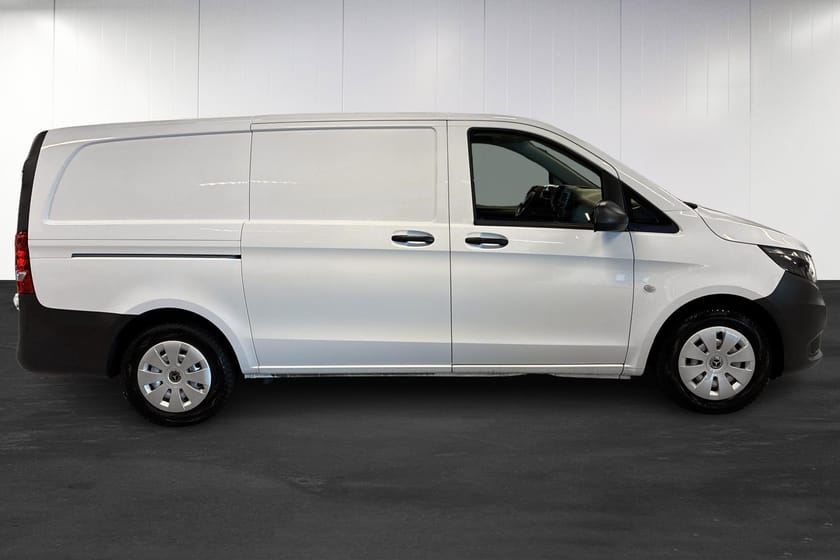 Bild 5 av Mercedes-Benz Vito 114 CDI 2.8t SKÅP LÅNG 9G | Drag | Backkamera | Ink Inredning