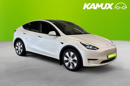 Tesla Model Y Long Range AWD Pano Autopilot Kamera Värmare