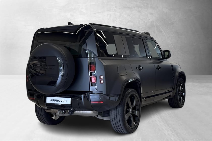Bilde 3 av Land Rover Defender 110 D200 MHEV 3.0L SE, 3-seter, Ekstralys, Matt folie