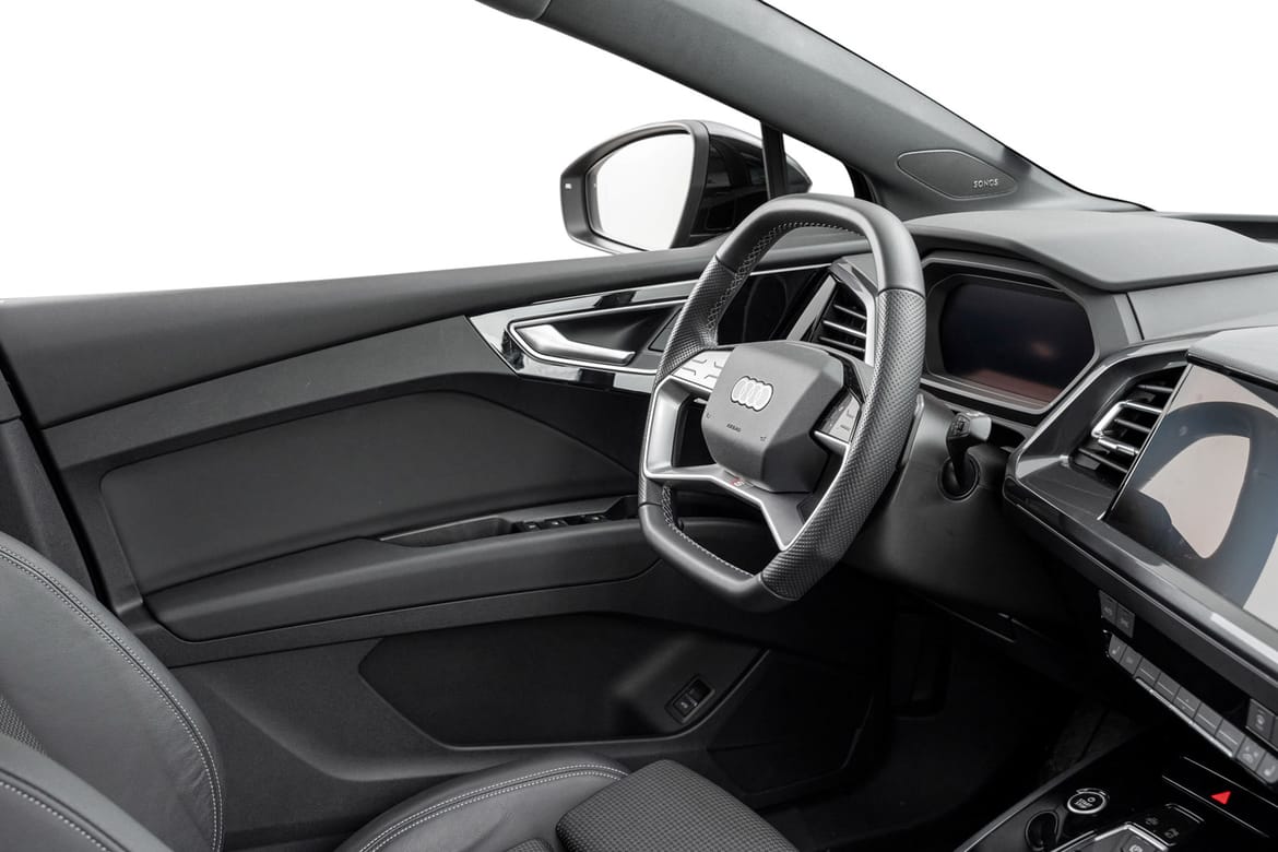 Audi Q4 45 e-tron quattro, 286hk, 2024