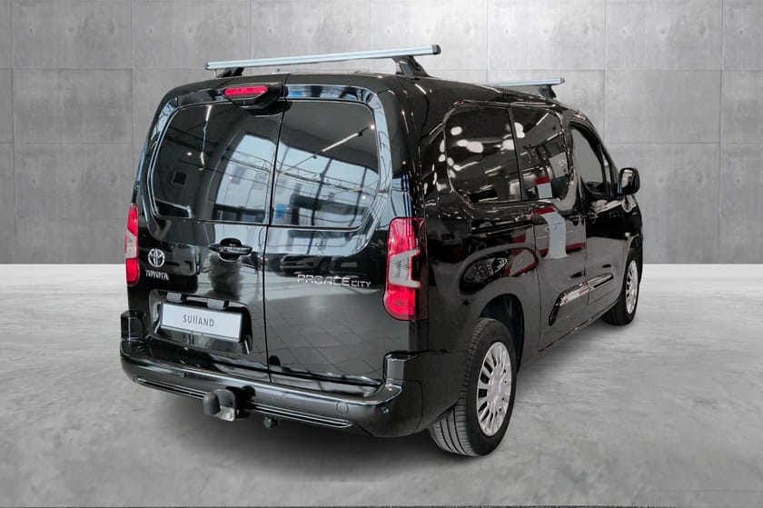 Bilde 5 av Toyota ProAce City 1.5D 130HK Automat L2 - Hengerfeste- Loyds dobbeltgulv