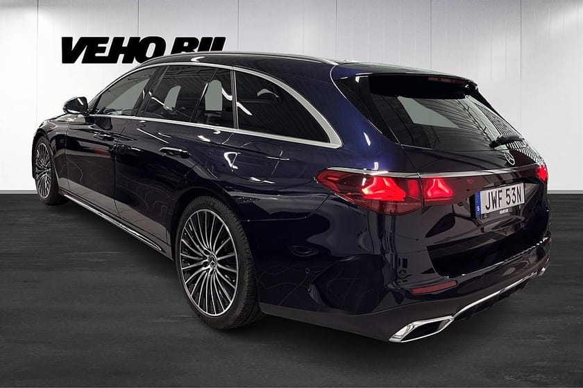 Bild 4 av Mercedes-Benz E 300 d e 4MATIC T E300 de de AMG Line, Drag, Minnespaket, Carplay