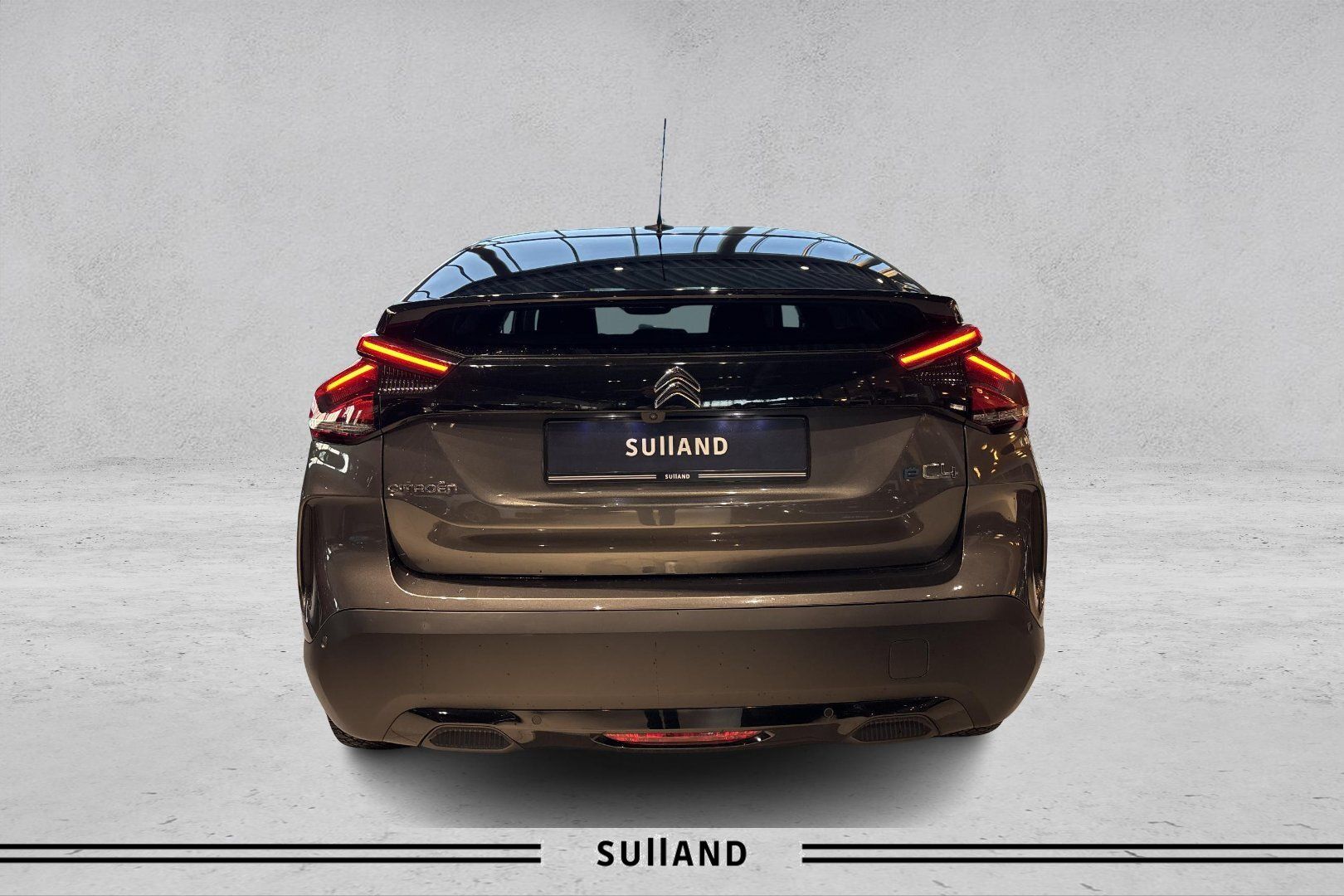 Thumnail bilde 3 av Citroën ë-C4