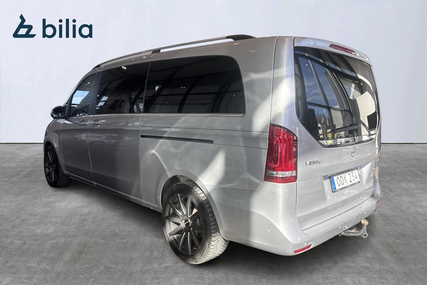 Bild 4 av Mercedes-Benz V 250d 4MATIC 3.2t 250 Avantgarde Moms Drag