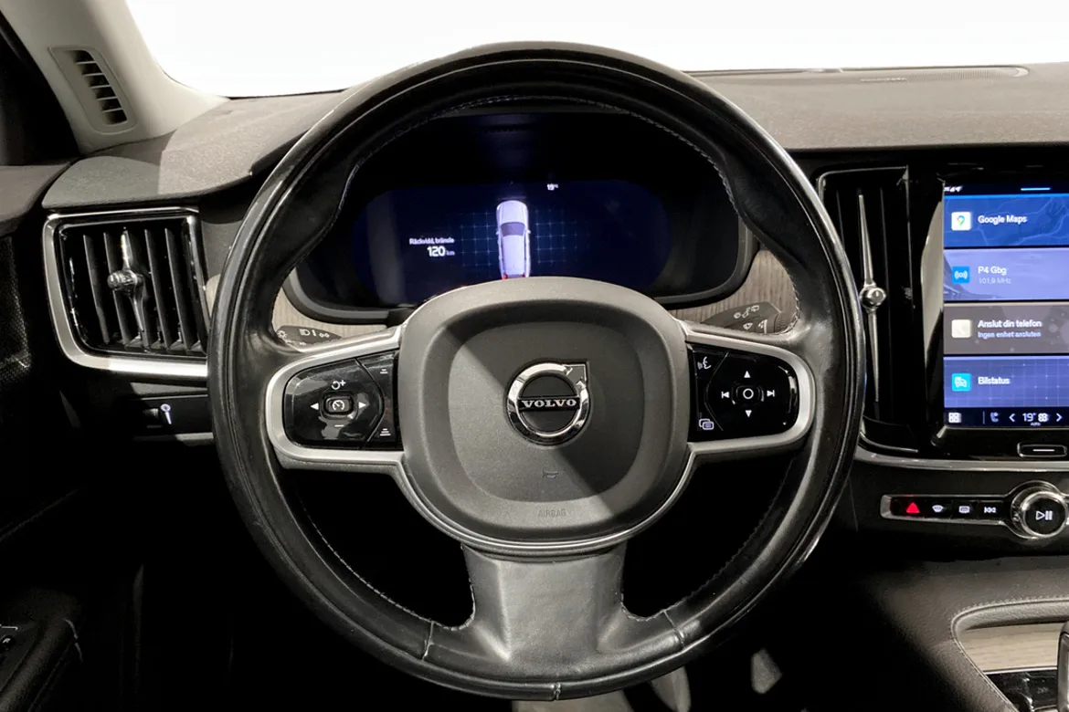 Volvo V90 Cross Country