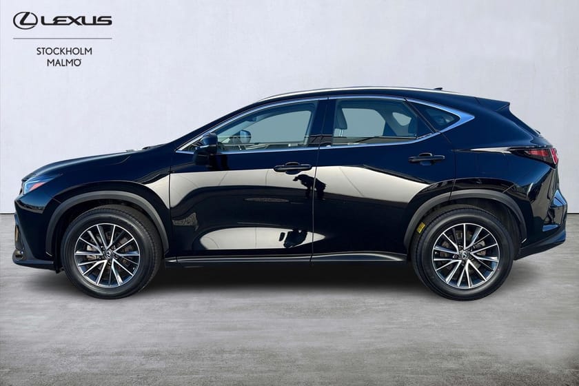 Bild 3 av Lexus NX 350h AWD Business Nav Backkamera Parkeringsvärmare