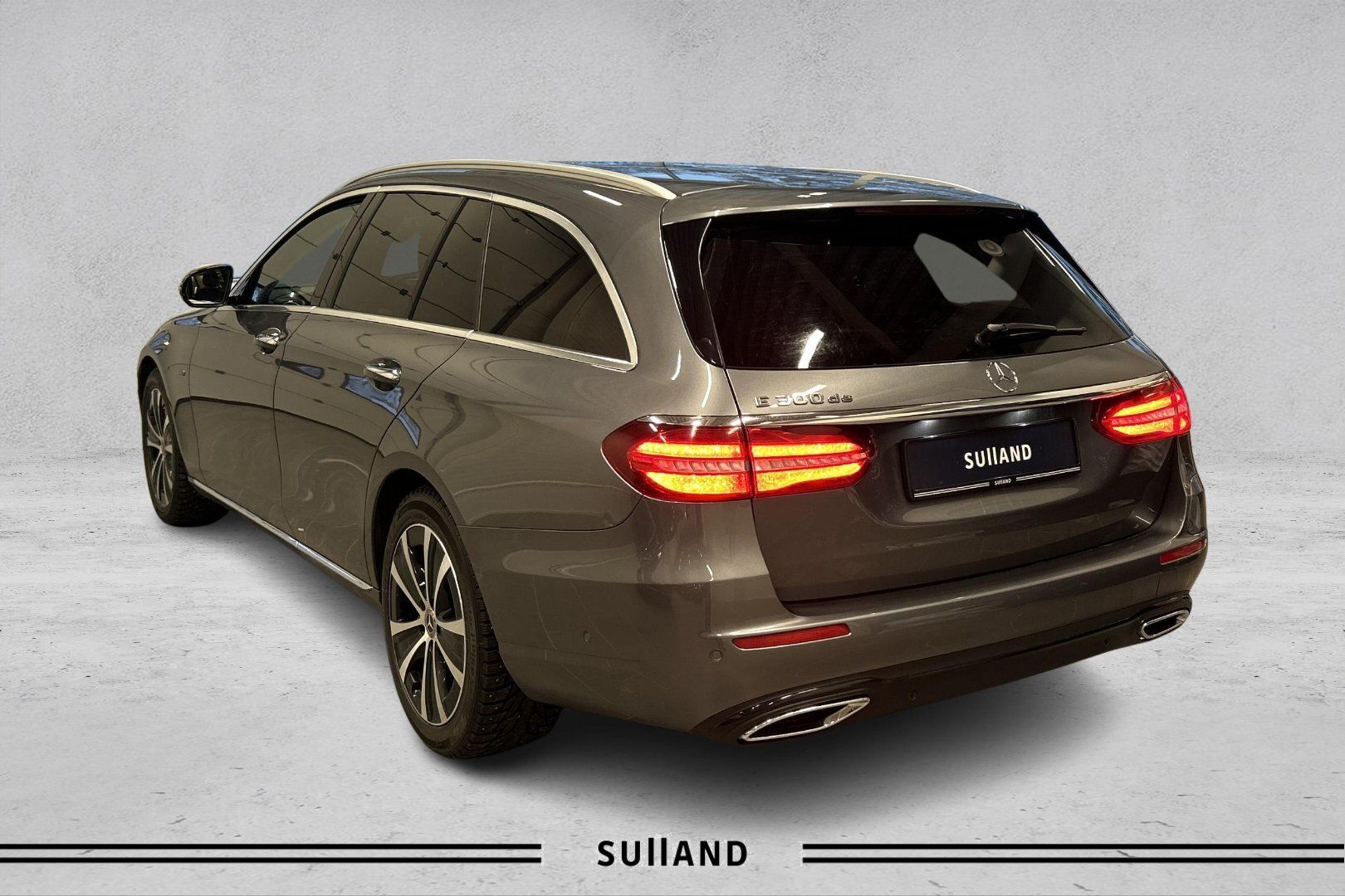 Thumnail bilde 3 av Mercedes-Benz E 300 de T PLUG-IN