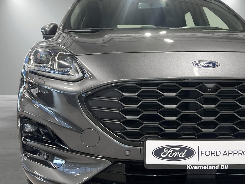 Bilde 4 av Ford Kuga Plug-In Hybrid ST-LINE/ACC/B&O/HUD/NAVI/DAB/