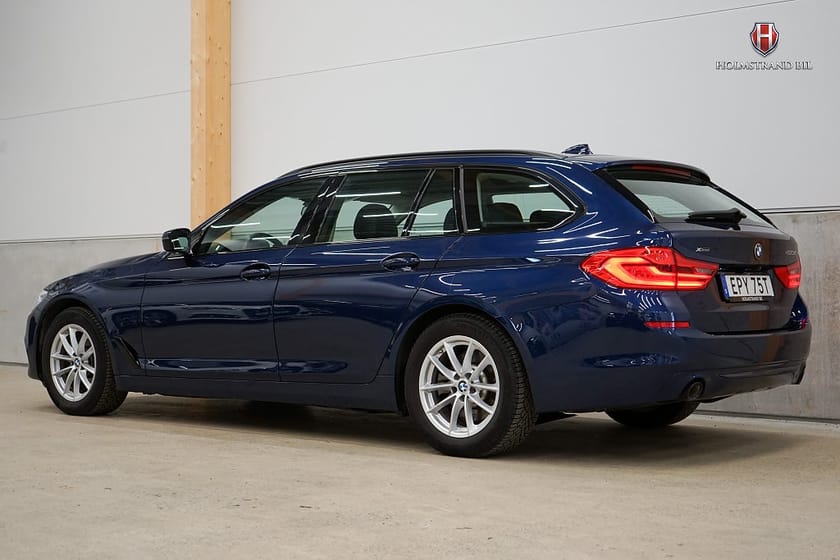 Bild 4 av BMW 520d xDrive Touring Sport line Kamera Rattvärme Carplay Navi