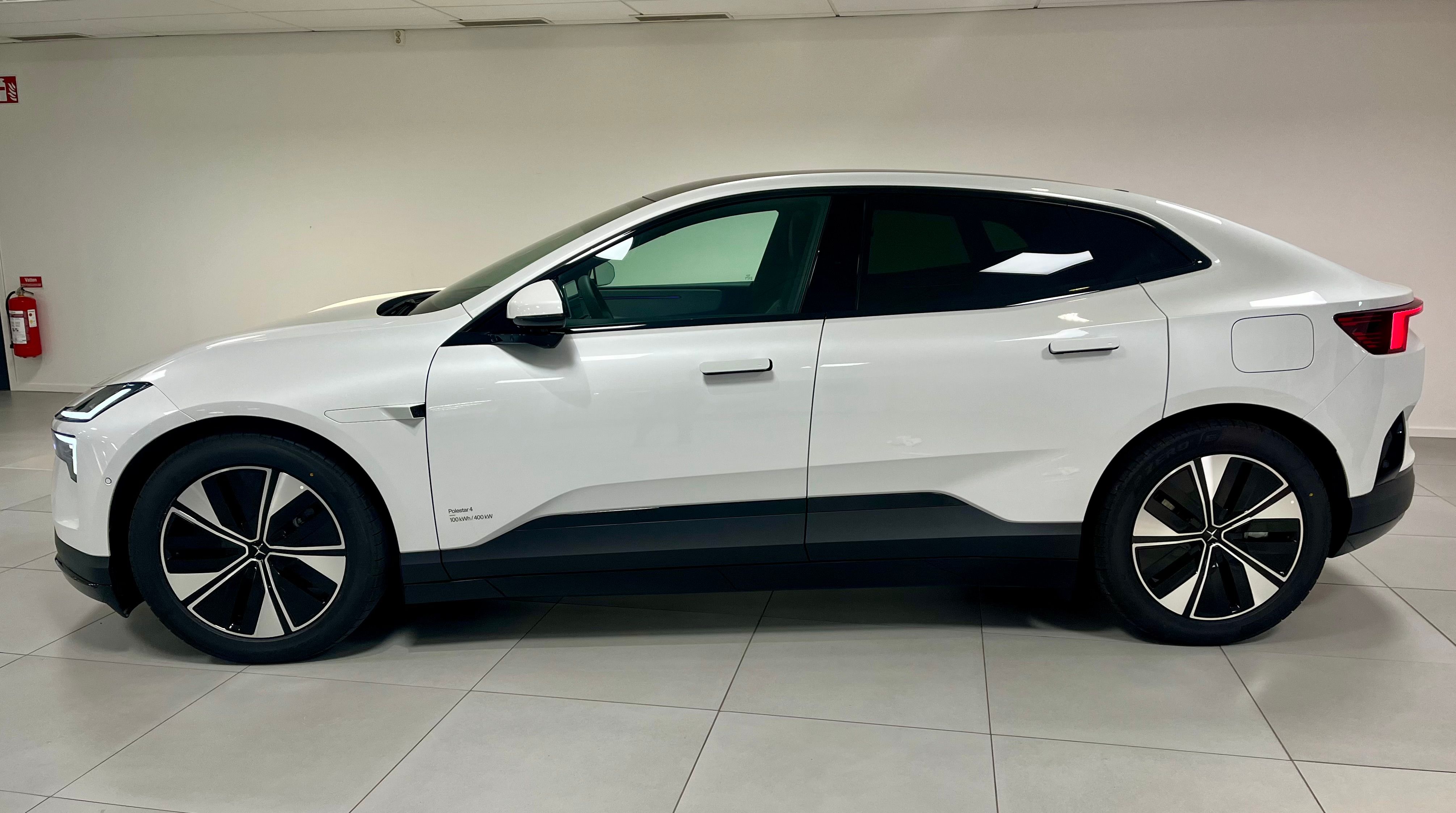 Polestar 4 Long Range Dual Motor