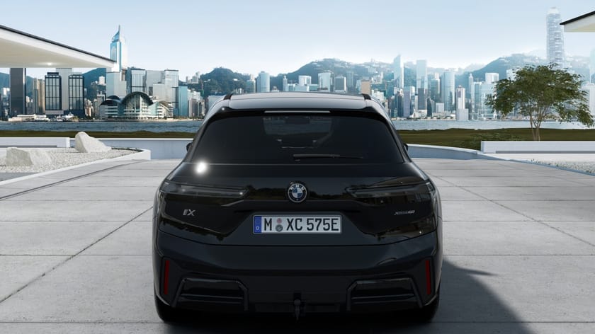 Bild 5 av BMW iX xDrive60 M Sport Pro Supercharged Ed Drag DA Pro B W