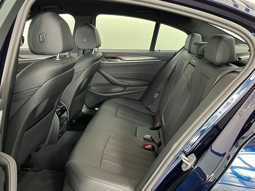Bild 5 av BMW 530e xDrive Sedan 4,95 ränta M Sport Drag HiFi Rattvärme