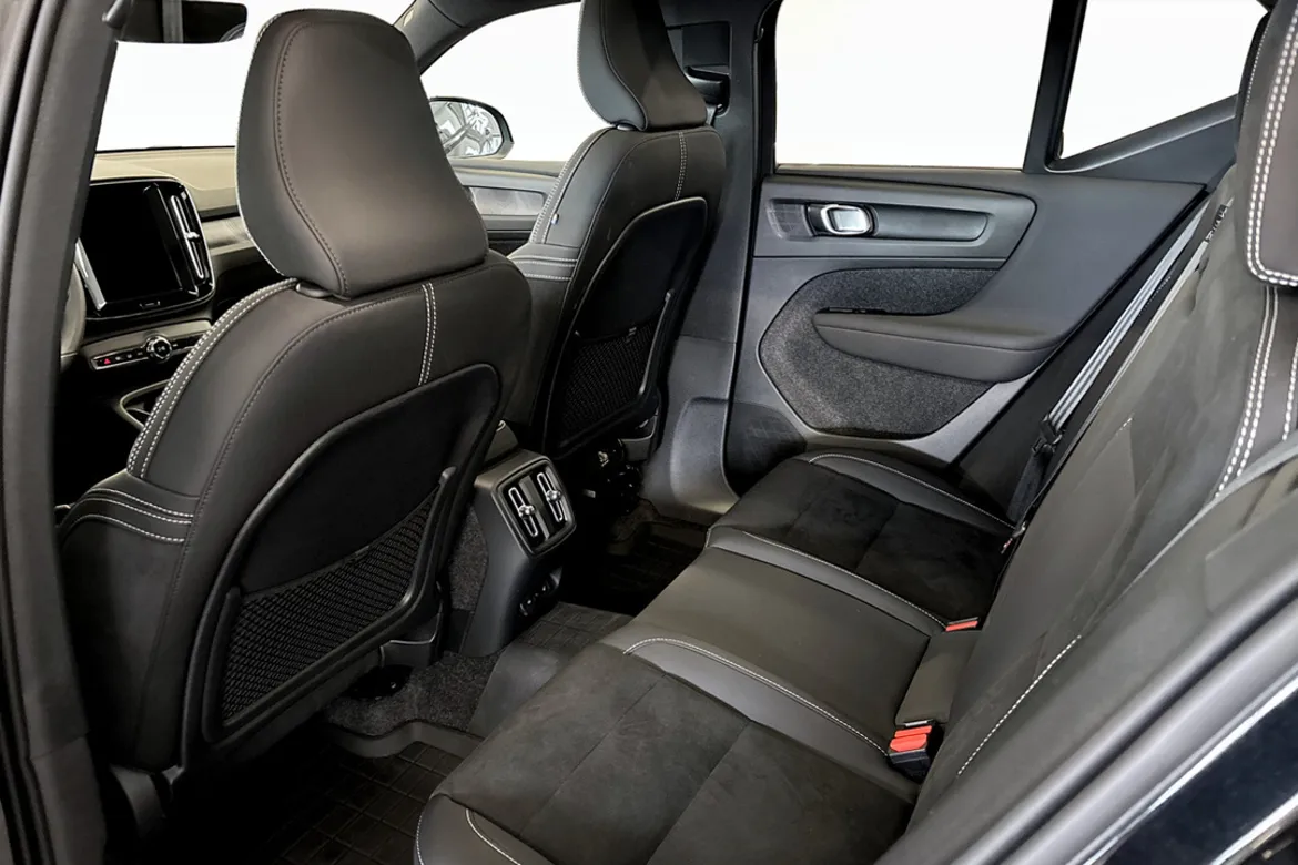 Volvo EX40 Twin Motor Performance