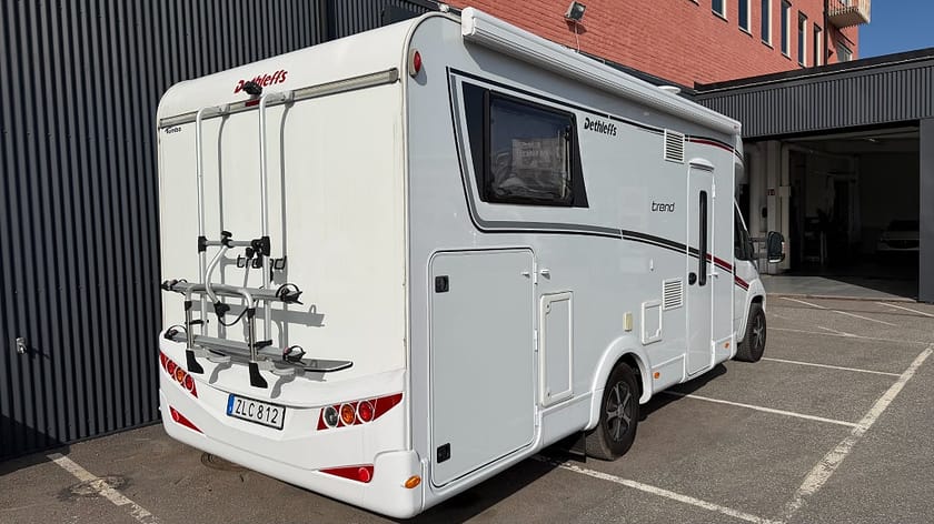 Bild 3 av Dethleffs Campervan Fiat Trend T 7057 Automat, Cykelställ, AC, Separat toalett & dusch