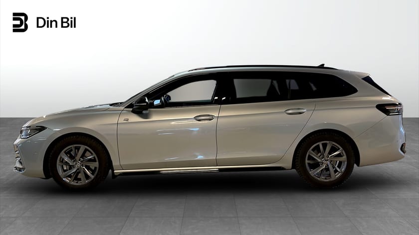 Bild 2 av Volkswagen Passat Sportscombi 2.0 TDI 4M R-Line V-Hjul Drag D-Värm