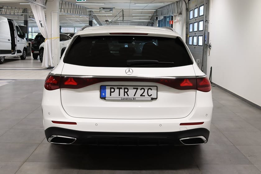 Bild 5 av Mercedes-Benz E 220 d 4MATIC T 220d Kombi AMG Dieselvärmare Drag
