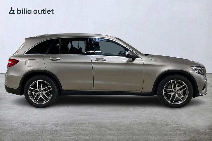 Bild 4 av Mercedes-Benz GLC 220 d 4MATIC AMG 170hk Panorama Drag Backkamera