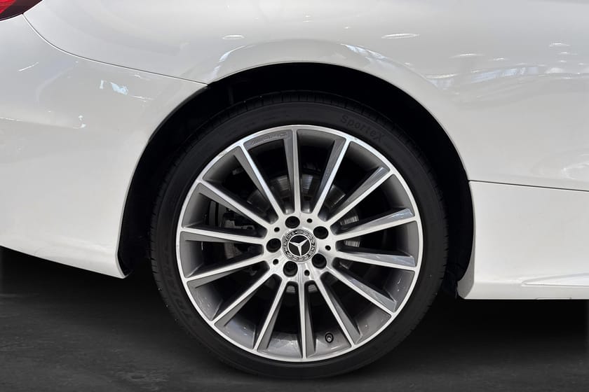 Bild 5 av Mercedes-Benz C 220 d 4MATIC Coupé 4M  / AMG / Panorama