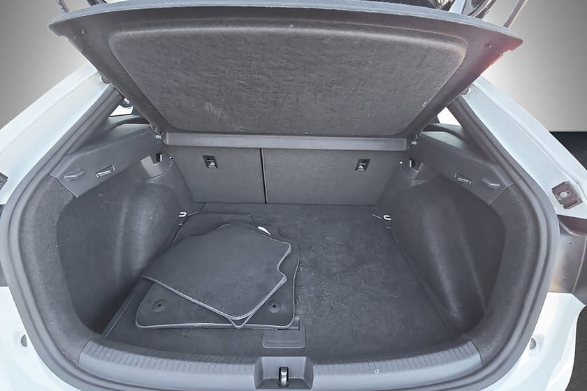Bild 3 av Volkswagen Taigo 1.0 TSI  R-Line Cockpit , iq Drive