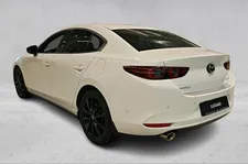 Thumnail bilde 2 av Mazda 3 Sedan