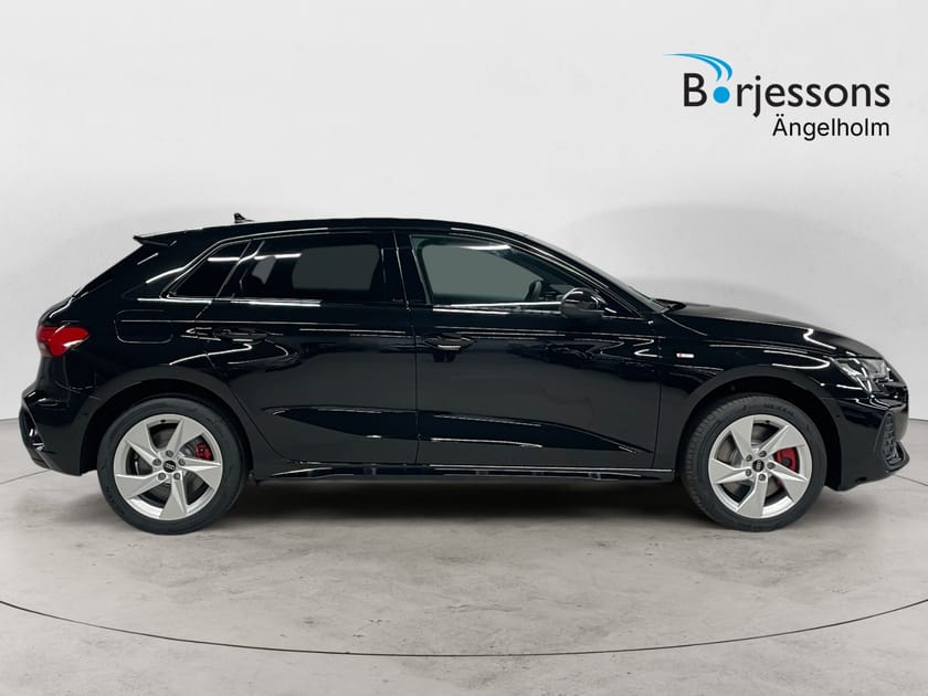 Bild 2 av Audi A3 Sportback 45 TFSI e 200 KW S TRONIC S LINE