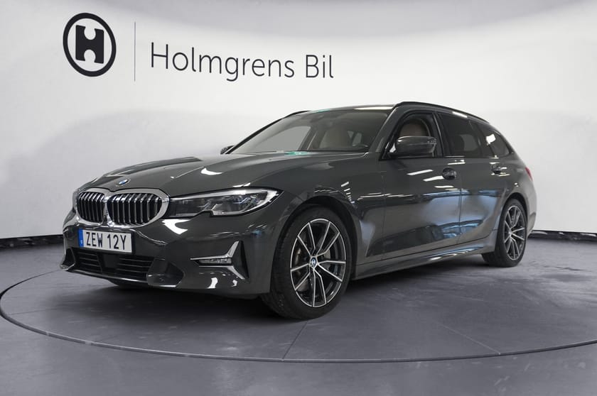 Bild 1 av BMW 330i xDrive Touring Luxury Pano Fartpilot Laser Värmare