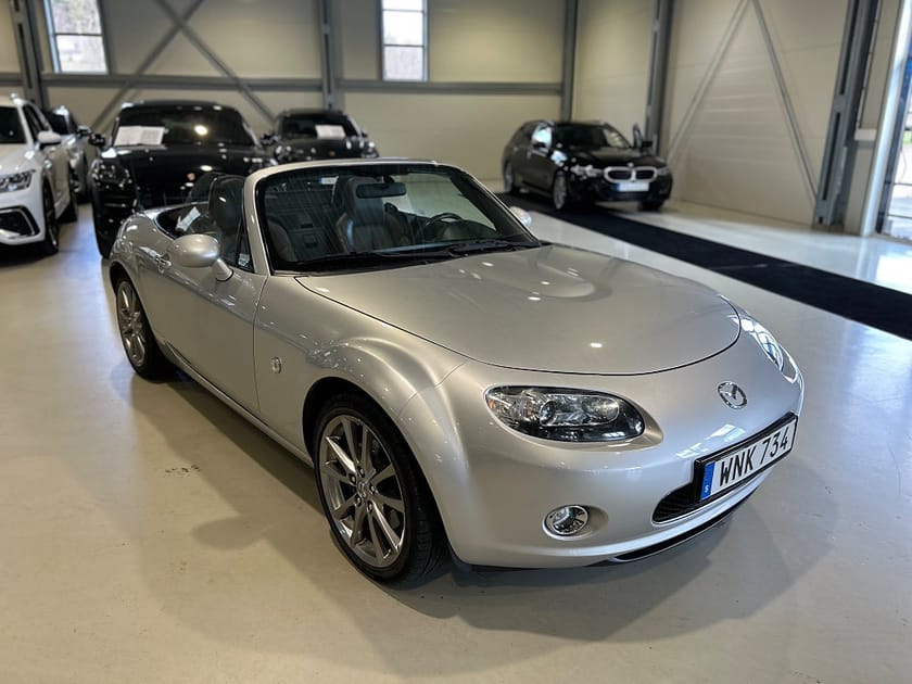 Bild 2 av Mazda MX-5 Roadster Coupe 1.8 MZR Soft-Top / Manuell 126hk